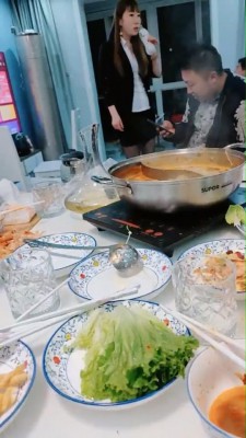 【颜汐】桌下喂食 bf11518 套路资料库 第5张