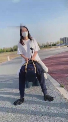 【二宝】电影级别推荐-路遇三个美女素人劝说玩Sm bf11484 套路资料库 第4张