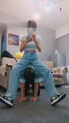 【暴力美学】AJ运动女生随意发泄 G-210822-24_HD绳艺资源网