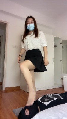 【巴莉女王】卧室与狗闲聊/按摩/闻脚/口水喂食 bf11587 套路资料库 第5张