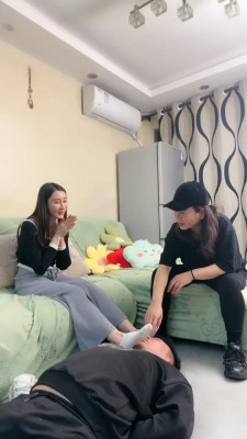 【倪梵S】真实母女首调狗/捆绑踩虐打闻袜 bf25189 套路资料库 第10张