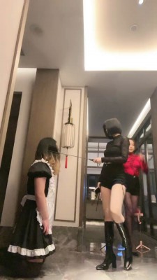 【微因】精彩-4S开发女仆店员工/狗爬/圣水【四视角压缩版】bf25150 套路资料库 第3张