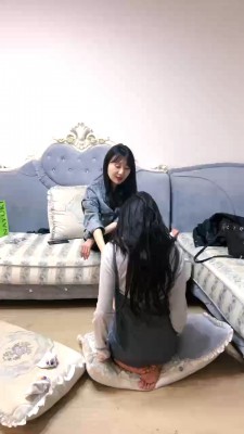 【女仆店素人】推荐-双女M-运动鞋船袜羞辱/舔脚狗爬【完整版】 bf28195 套路资料库 第8张