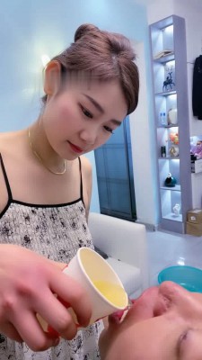 【麋鹿银儿】长裙女神暴力耳光物化双奴-脚踏板/坐垫/浓痰喂食 bf29333 套路资料库 第11张