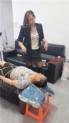 【冷御女王】女老板圈养惩罚不听话下属【中】_HD绳艺资源网