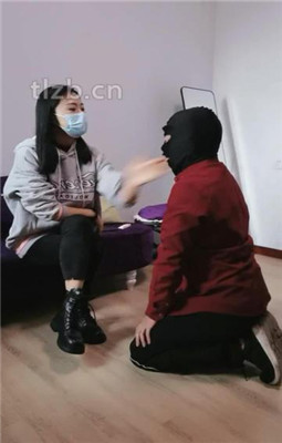 【凌儿女神】下班短靴原味白袜虐家奴_HD绳艺资源网