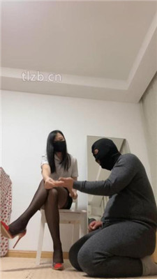 【艾拉】女上司的体罚-揪耳朵/深喉/踩踏耳光/坐脸/提档 艾彩资料库 第3张