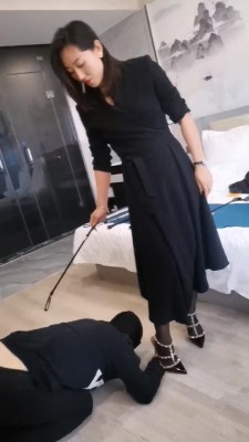 【冷御女王】各种刑罚玩贱狗 bf22452_HD绳艺资源网